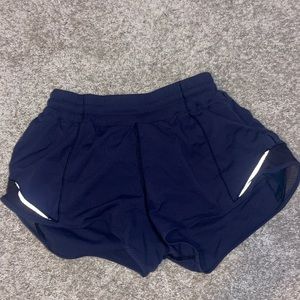 Lululemon “Hotty Hot shorts” - Navy Blue (size 4) 2.5 inch